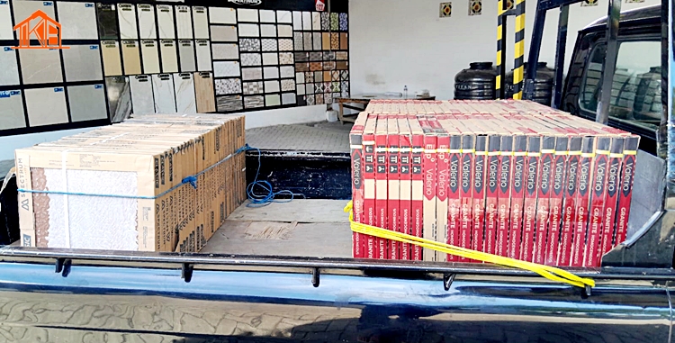 Pengiriman Keramik Ke Pelanggan Jombang